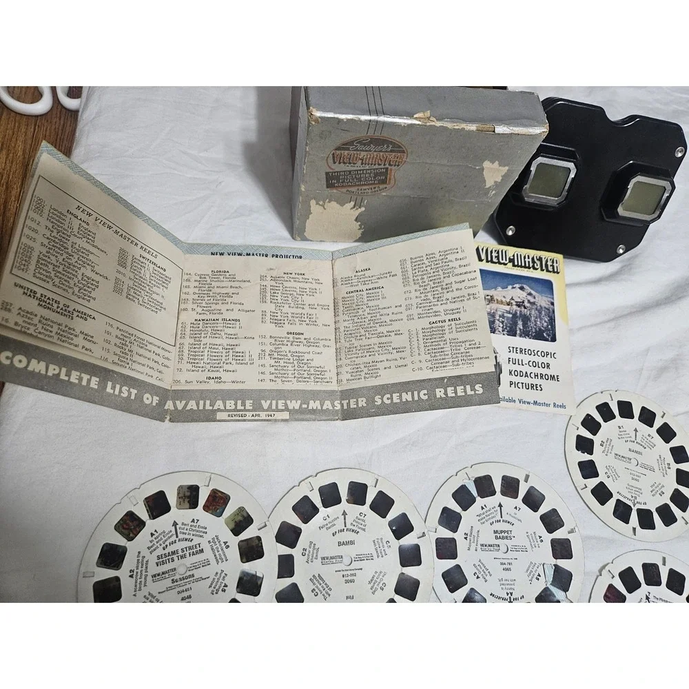 Sawyer's View-Master Viewer w/ Box & Reels 1947 MPN 012-074 Vintage Bambi Sesame